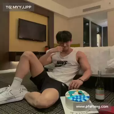 裴允盼